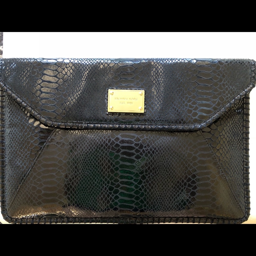 Michael Kors clutch!